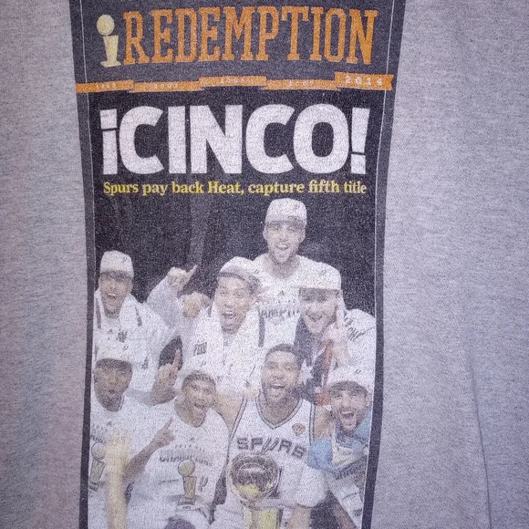 🐮 🐄 San Antonio Spurs Size 2X Men's T-shirt - Picture 1 of 6